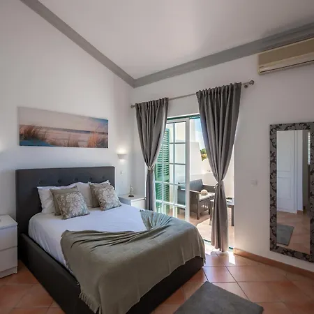Luxury Townhouse Rafaella N/ Sao Rafael Holiday home *