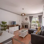 Feriehus Cozy Townhouse Rafaella Near Sao Rafael